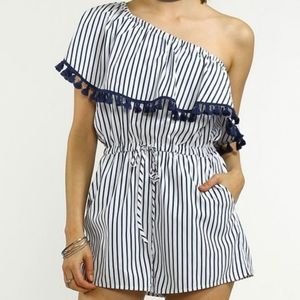 One shoulder romper